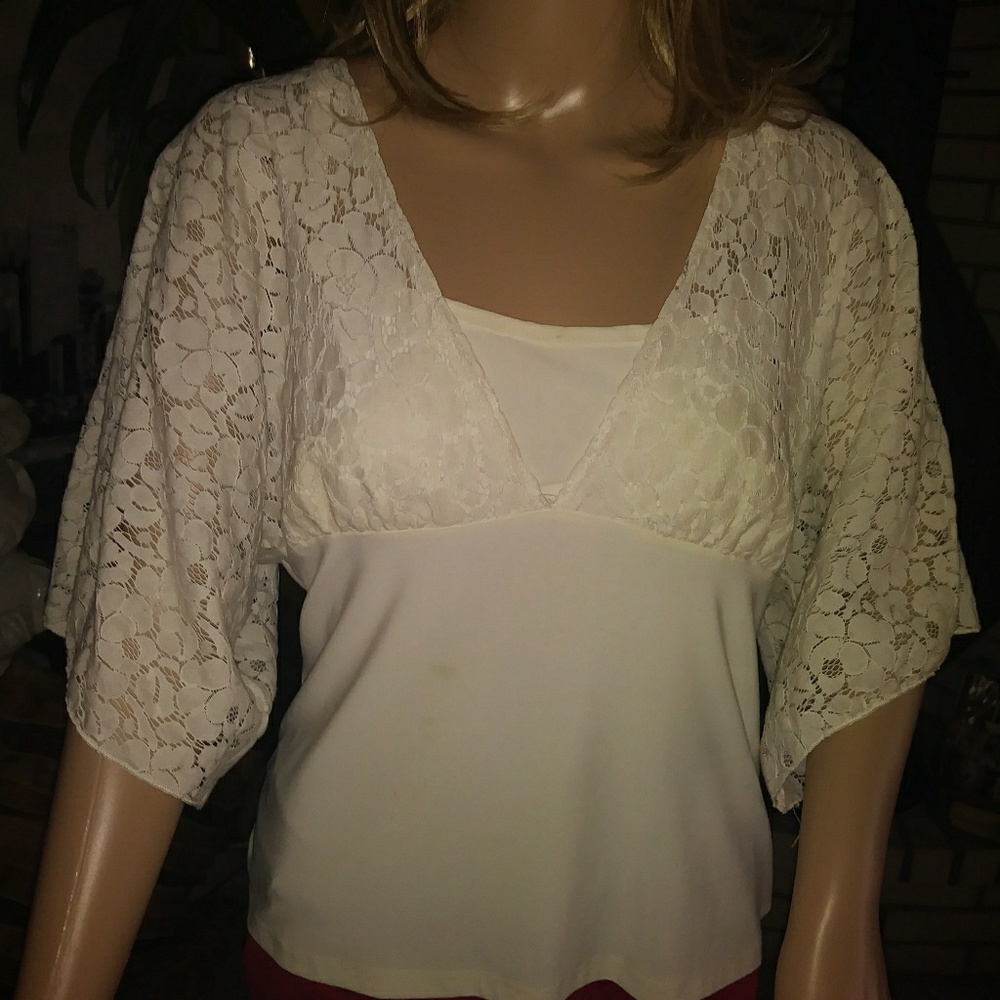 Crop lace top